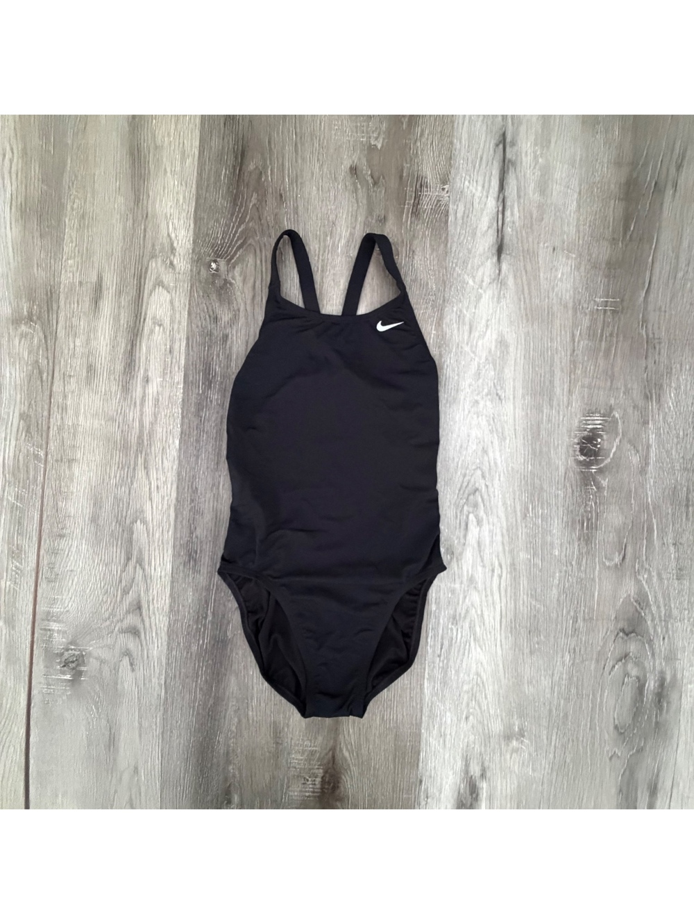 New NIKE Women's Hydrastrong Solid Racerback One Piece Swimsuit size 8